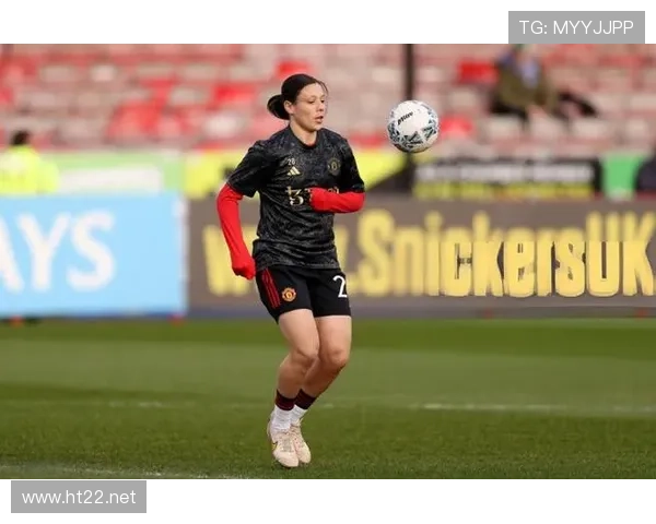 曼联石玫瑰联名看台文化新球衣